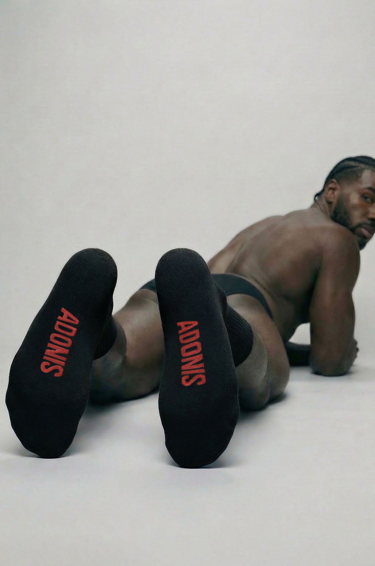 Tanga tipo jock con gorro de dormir y bayas de Goji