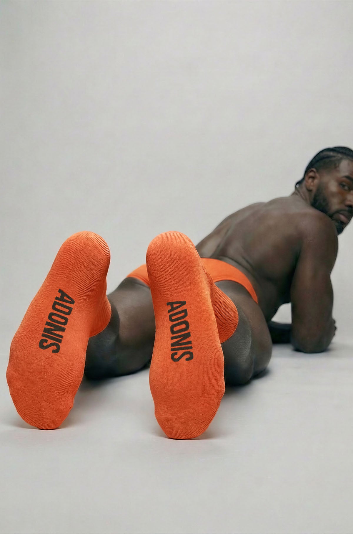 Tanga tipo jock con gorro de dormir y bayas de Goji